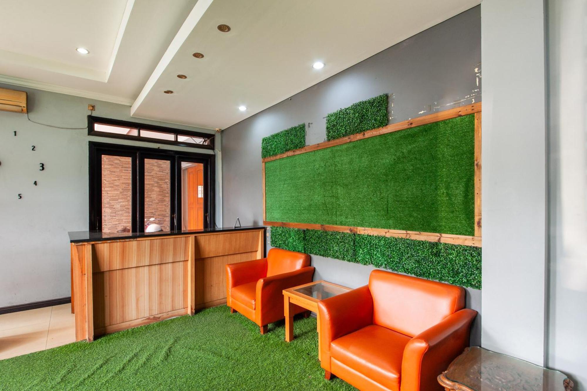Reddoorz Plus Near Kelapa Dua Kebon Jeruk Jakarta Eksteriør bilde